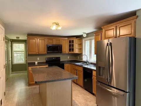Kitchen - 94 Whitins Rd, Sutton, MA 01590 photo 1 of 4