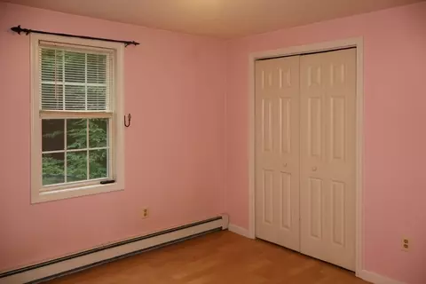 Bedroom - 94 Whitins Rd, Sutton, MA 01590 photo 1 of 4