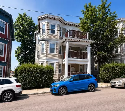 22 Rowell St, Boston, MA 02125