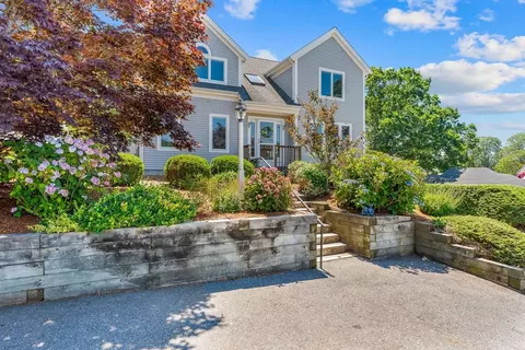 24 Bluff Ave, Mashpee, MA 02649 photo 2
