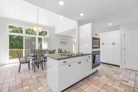 24 Bluff Ave, Mashpee, MA 02649 photo 5