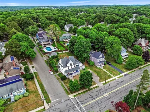 View/Area - 33 High St, Stoneham, MA 02180 photo 4 of 4