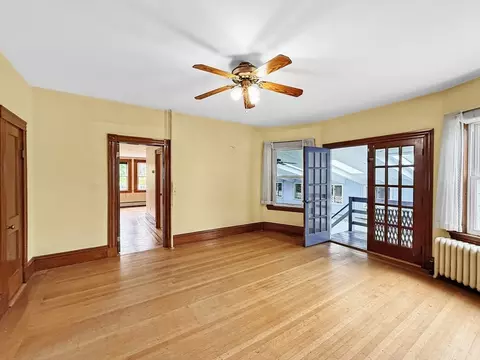 Living - 33 High St, Stoneham, MA 02180 photo 3 of 10