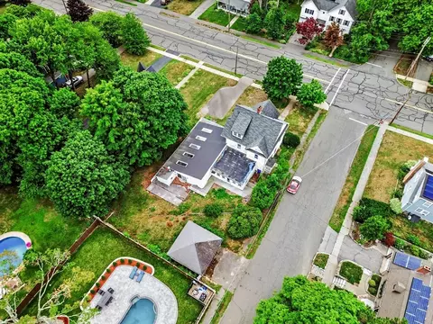 View/Area - 33 High St, Stoneham, MA 02180 photo 1 of 4