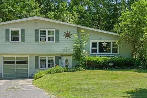 237 Boston Rd, Palmer, MA 01069