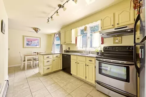 Kitchen - 10 Circle Dr, Eastham, MA 02642 photo 2 of 2