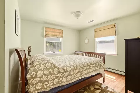 Bedroom - 10 Circle Dr, Eastham, MA 02642 photo 2 of 6