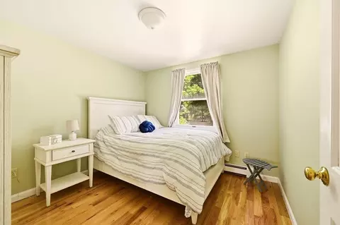 Bedroom - 10 Circle Dr, Eastham, MA 02642 photo 5 of 6
