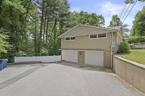 41 Algonquin Rd, Canton, MA 02021 photo 4