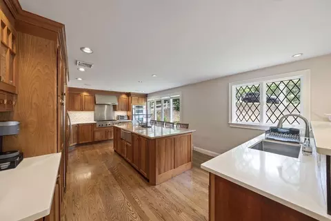 41 Algonquin Rd, Canton, MA 02021 photo 5