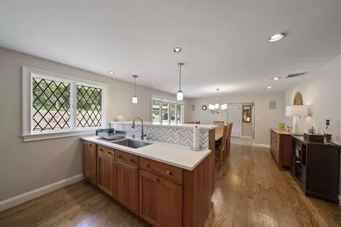 41 Algonquin Rd, Canton, MA 02021 photo 10
