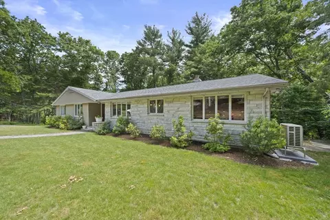 41 Algonquin Rd, Canton, MA 02021 photo 2