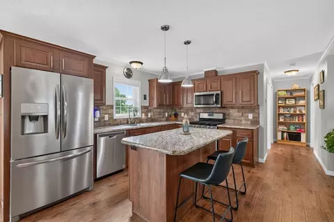 57 Linsay Dr, Raynham, MA 02767 photo 7