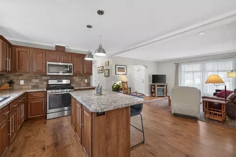 57 Linsay Dr, Raynham, MA 02767 photo 11
