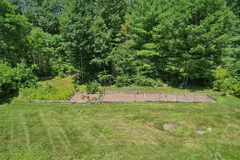 Exterior - 10 Sadler Rd, Upton, MA 01568 photo 6 of 7