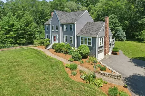 Exterior - 10 Sadler Rd, Upton, MA 01568 photo 4 of 7