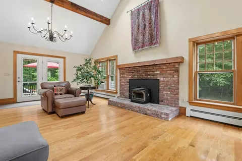 Living - 10 Sadler Rd, Upton, MA 01568 photo 2 of 6