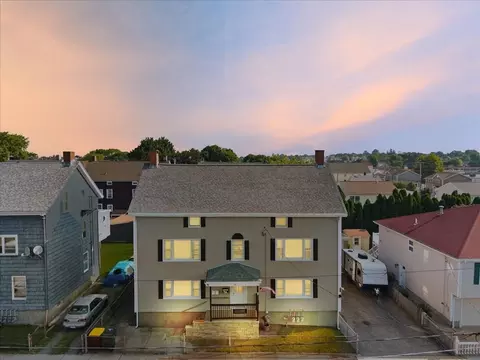 72 Tower St, Fall River, MA 02724 photo 2