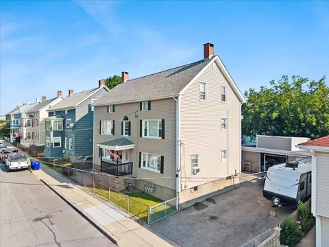 72 Tower St, Fall River, MA 02724 photo 3