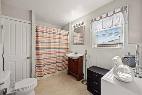 72 Tower St, Fall River, MA 02724 photo 22