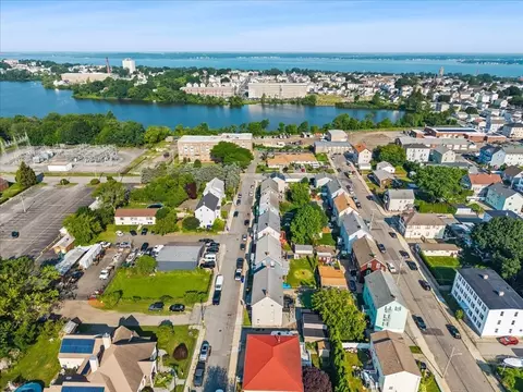 72 Tower St, Fall River, MA 02724 photo 9