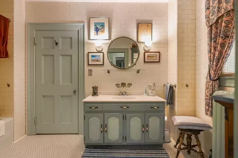 Bath - 707 Highland Ave, Fall River, MA 02720 photo 2 of 5