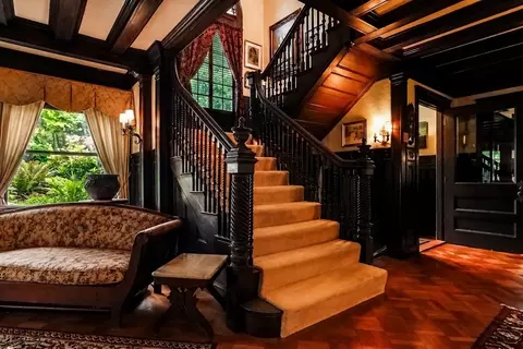 Entry Way - 707 Highland Ave, Fall River, MA 02720 photo 1 of 3