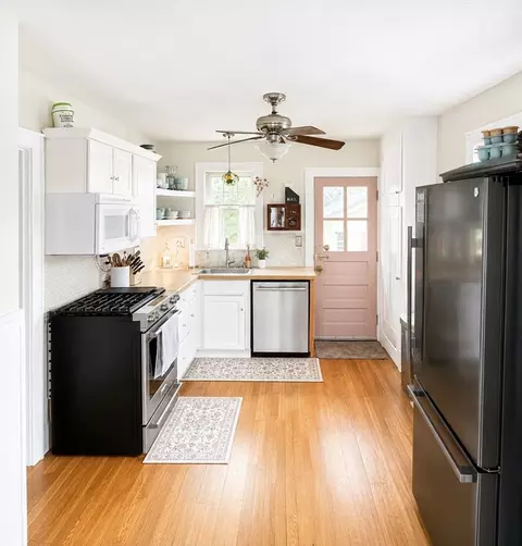 Kitchen - 245 Plumtree Rd, Springfield, MA 01118 photo 1 of 2