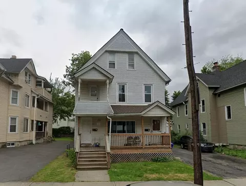 61-63 Acushnet Ave, Springfield, MA 01105 photo 4
