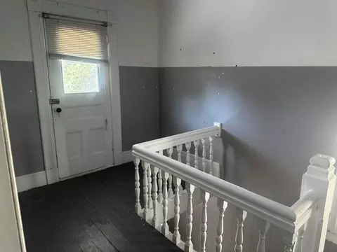 61-63 Acushnet Ave, Springfield, MA 01105 photo 9