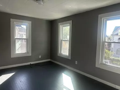 61-63 Acushnet Ave, Springfield, MA 01105 photo 17