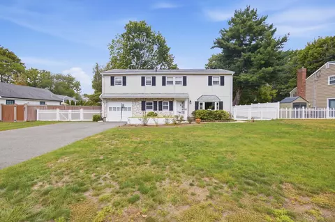 Exterior - 37 Rustcraft Rd, Dedham, MA 02026 photo 5 of 14