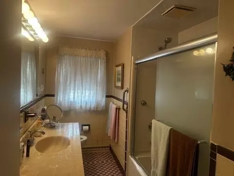 Bath - 37 Rustcraft Rd, Dedham, MA 02026 photo 2 of 3
