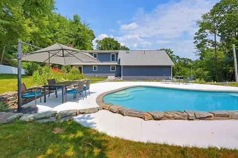 316 W Sutton Rd, Sutton, MA 01590 photo 3