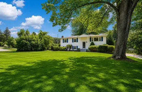 Exterior - 5 Shepard Rd, Franklin, MA 02038 photo 4 of 10