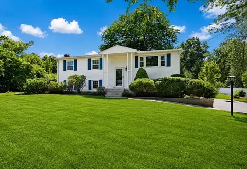 Exterior - 5 Shepard Rd, Franklin, MA 02038 photo 3 of 10