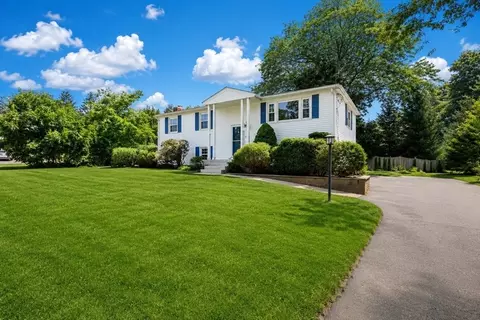 Exterior - 5 Shepard Rd, Franklin, MA 02038 photo 2 of 10