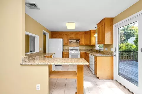 Kitchen - 5 Shepard Rd, Franklin, MA 02038 photo 2 of 4
