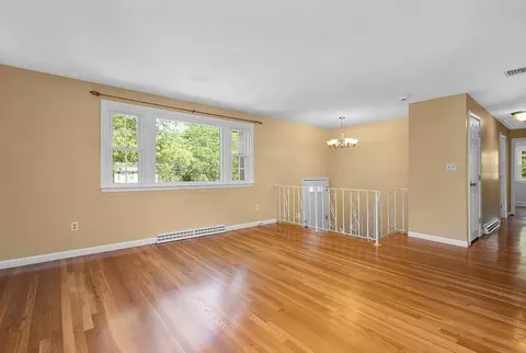 Living - 5 Shepard Rd, Franklin, MA 02038 photo 5 of 8