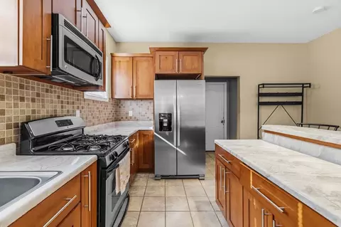 998 Middle, Fall River, MA 02721 photo 9