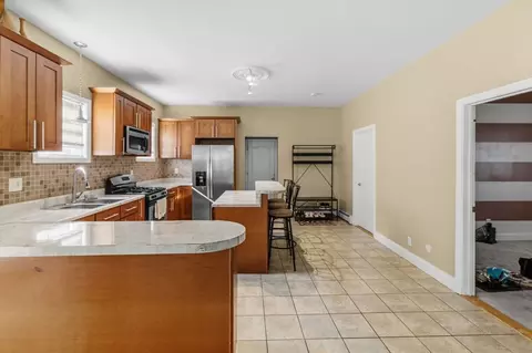 998 Middle, Fall River, MA 02721 photo 10