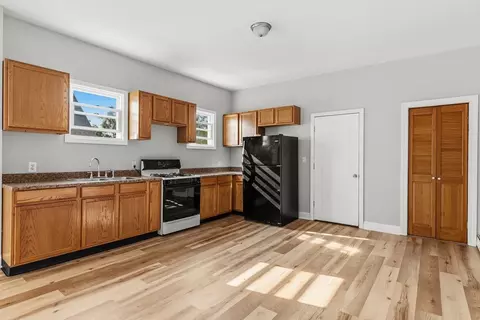 998 Middle, Fall River, MA 02721 photo 14