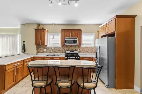 998 Middle, Fall River, MA 02721 photo 11