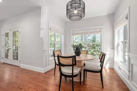 Dining - 11 Shadow Ln, Wellesley, MA 02482 photo 4 of 4
