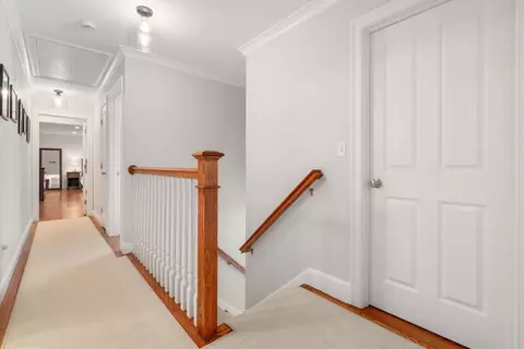 Entry Way - 11 Shadow Ln, Wellesley, MA 02482 photo 4 of 4