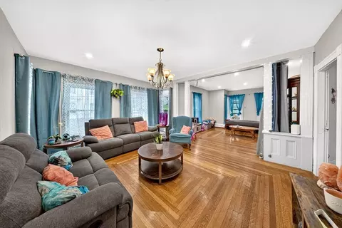 Living - 40 Lincoln Ave, Fall River, MA 02720 photo 1 of 2