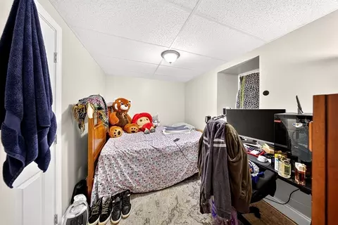 Bedroom - 40 Lincoln Ave, Fall River, MA 02720 photo 3 of 8
