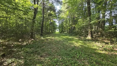 360 Grove St, Paxton, MA 01612