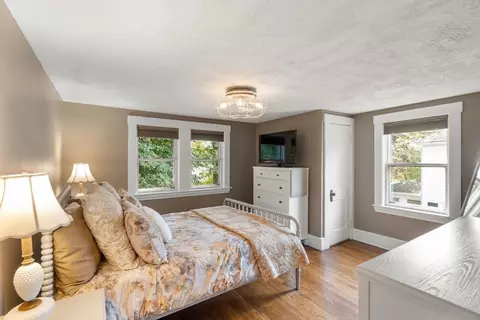 Bedroom - 127 Summer St, Maynard, MA 01754 photo 2 of 5
