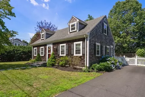 20 Nelson St, Kingston, MA 02364
